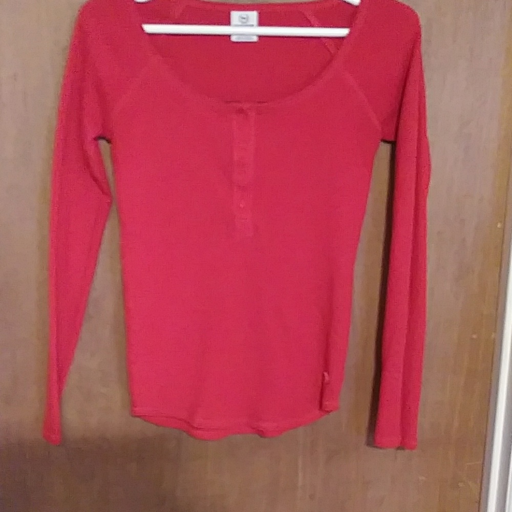 Pink red longsleeve shirt